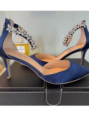 Bagley Mishka Navy Satin Kitten Heels Crystal Woman’s SZ 8.5
